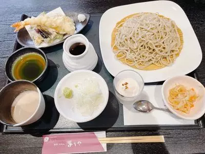 追分そば匠 きこり 手打ちsoba 香りや 発地市庭店