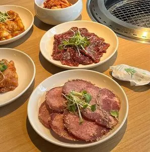 山水園 朝生田店