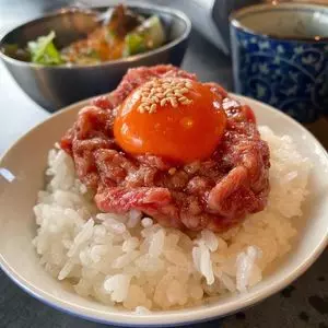 Yakiniku.ushicoco.（ヤキニク ウシココ）