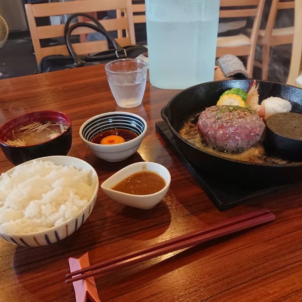 おでかけ探検部さんが投稿したハンバーグ食堂 榎本よしひろ商店に関する口コミの画像
