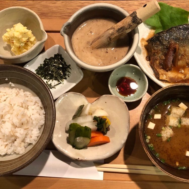 famous_marketさんが投稿した筥崎とろろ 高宮通り店に関する口コミの画像