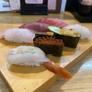 鮨処ささき