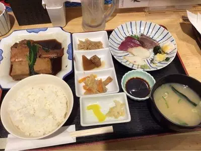 スタンド 富（スタンド トミ）