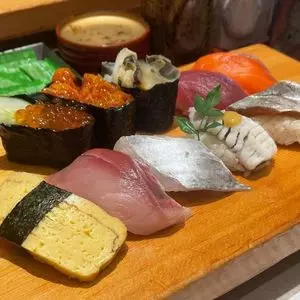 日の出鮨 ありあけ