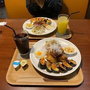 ムーンガ カフェ（MOON-GA CAFE）