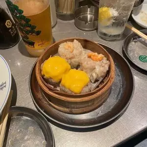 渋谷 半地下酒場