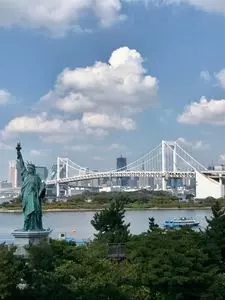 トゥ・ザ・ハーブズ アクアシティーお台場店（TOTHEHERBS）