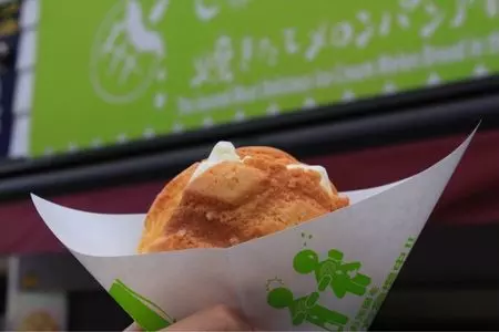 世界で2番めにおいしい焼き立てメロンパンアイス 函館元町店