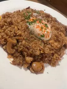 洋食バル ウルトラ