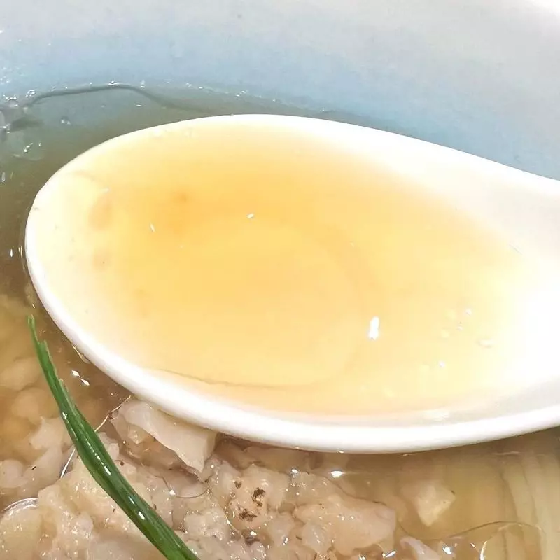 煮干しベースの濃厚なスープがクセになる 1枚目