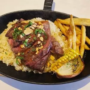 ザ ミート ロッカー ステーキ アンド カフェ（The Meat Locker STEAK & CAFE）