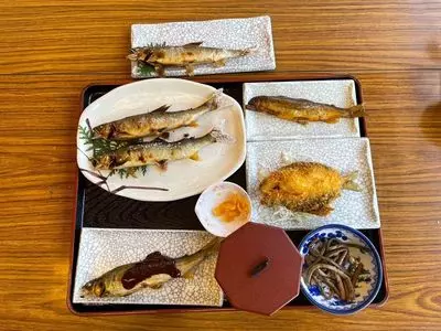 川口やな