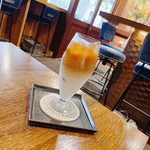 マダムクリンク（MADAM CLINK Cafe & Bar）