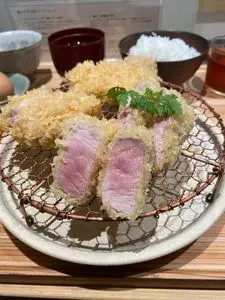 とんかつ 幻水豚（ゲンスイトン）