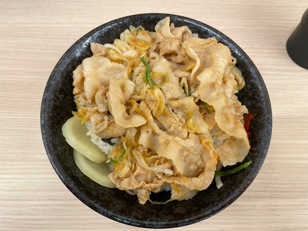 伝説のすた丼屋 ウィングキッチン金沢八景店