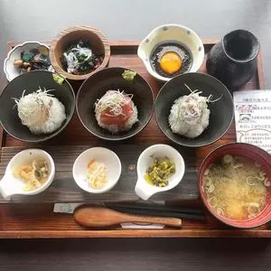 魚季亭（トキテイ）