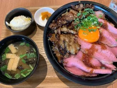 ローストビーフとハンバーグ YOSHIMI（ヨシミ）