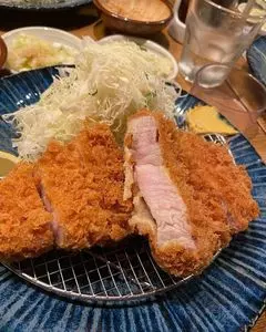 トンカツ ツキウマ 神山町