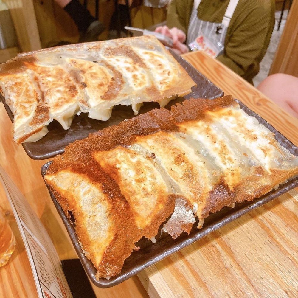 おでかけ探検部さんが投稿した餃子酒場 ぴたり なんば店に関する口コミの画像