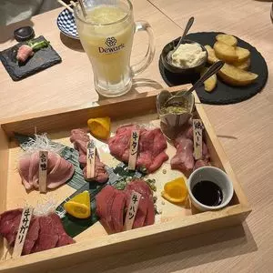 お肉と果実のサワー にくざわ