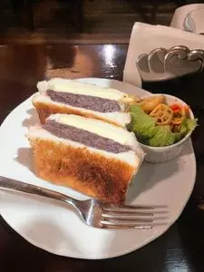 カフェ・トロワバグ