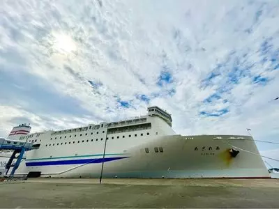 新日本海フェリー らべんだあ