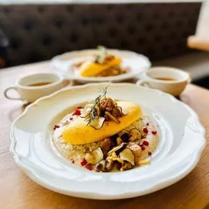 スリー リトル エッグス 町田東急ツインズ店（3 Little Eggs）