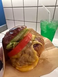 エスビーダイナー コウベ（S.B.DINER-KOBE）