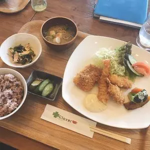 クローバーカフェ（Clover Cafe）