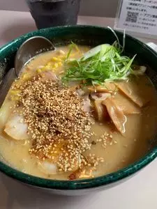 らぁめん銀波露 札幌北円山店