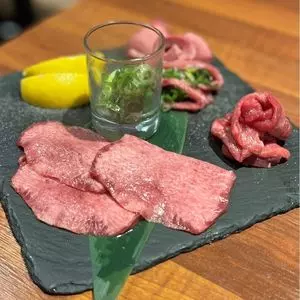大阪焼肉 食べ放題 焼肉エイト 梅田茶屋町店（【旧店名】韓国料理 食べ放題 サムギョプサル ピョル）