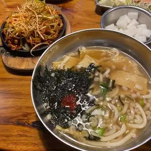 辛ちゃん 新大久保駅前店