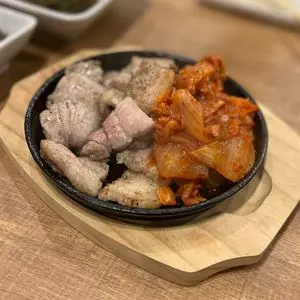 みやぶたと沖縄料理 沖炭