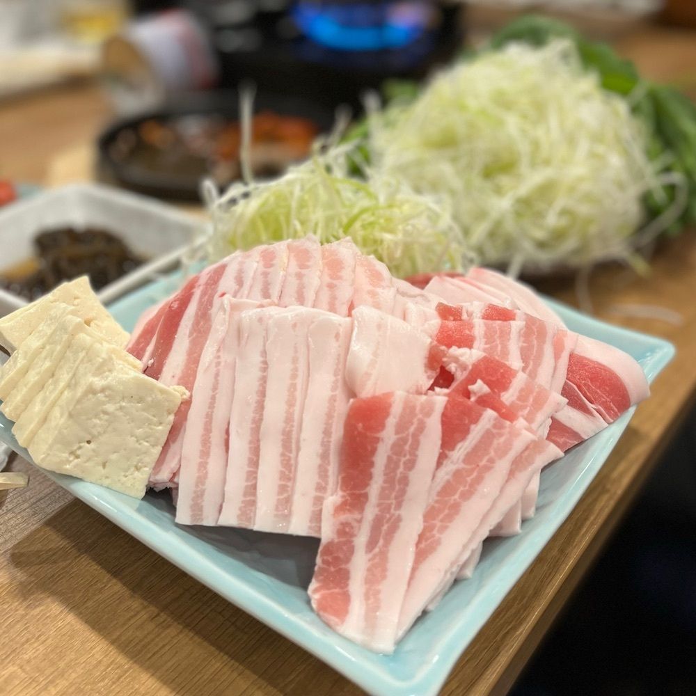 フードアナリストあいさんが投稿したみやぶたと沖縄料理 沖炭に関する口コミの画像