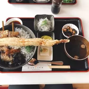 テラスカフェ・ライスフィールド