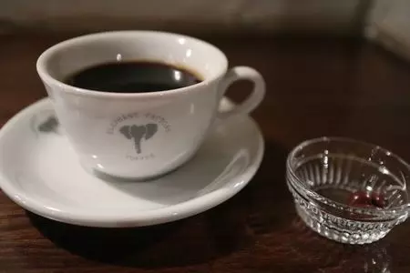 ELEPHANT FACTORY COFFEE（エレファント ファクトリー コーヒー） 2枚目