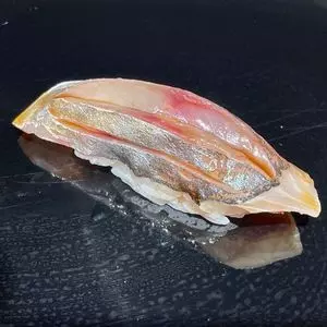 立喰 鮨となり