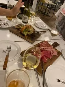 The LOAF Cafe（ザ・ローフカフェ）
