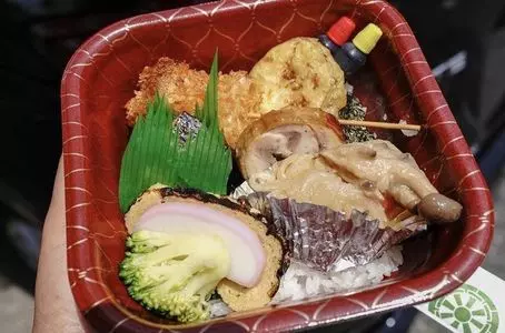 鳥ゆき