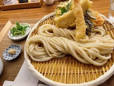 切麦や 甚六 西新宿成子店
