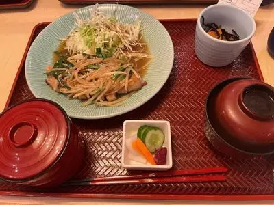味彩坊