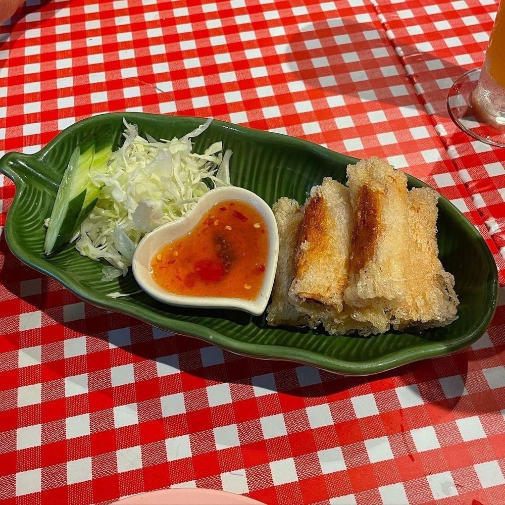 おでかけ探検部さんが投稿した路地裏のタイ酒場 夜バナナ（【旧店名】酒､タイ小皿､締めトムヤム 夜バナナ）に関する口コミの画像