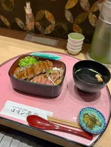 ビフテキ重・肉飯 ロマン亭 ルクア大阪店