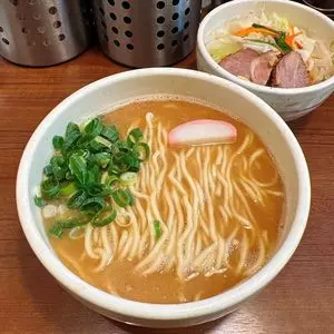 麺処 一笑（メンドコロ イッショウ）
