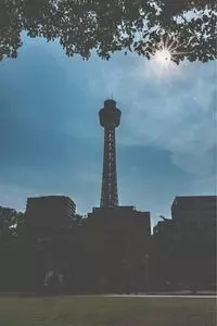 横浜マリンタワー