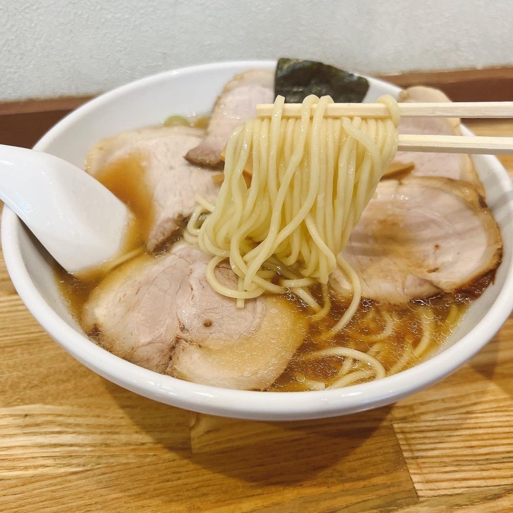 ヤジメシ　ボリューム満点東京グルメさんが投稿したらーめん いろはやに関する口コミの画像