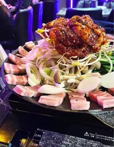 ONNA