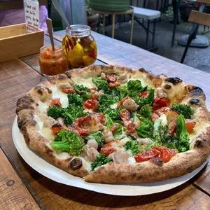 キナリ ピッツァ（Kinari Pizza）