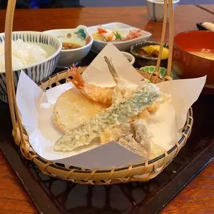 てんぷら 高七（たかしち）
