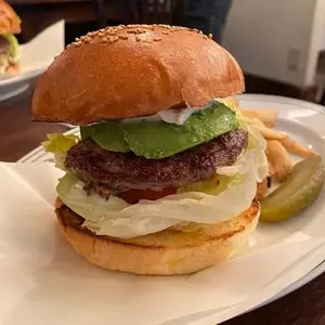ファイヤーハウス（FIRE HOUSE）